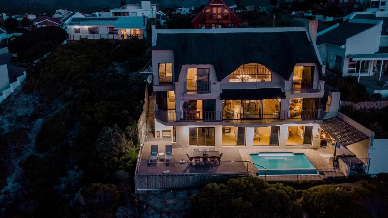 Whale Huys Luxury Oceanfront Eco Villa Gansbaai Extérieur photo