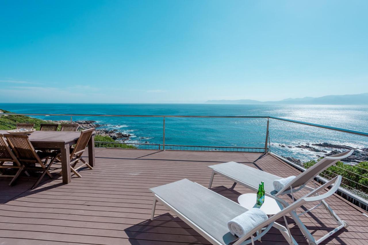 Whale Huys Luxury Oceanfront Eco Villa Gansbaai Extérieur photo