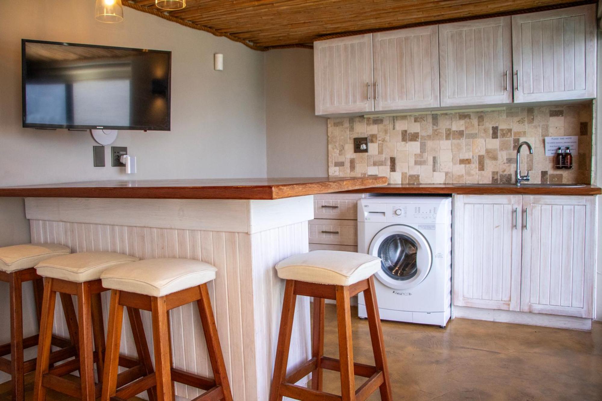Whale Huys Luxury Oceanfront Eco Villa Gansbaai Extérieur photo