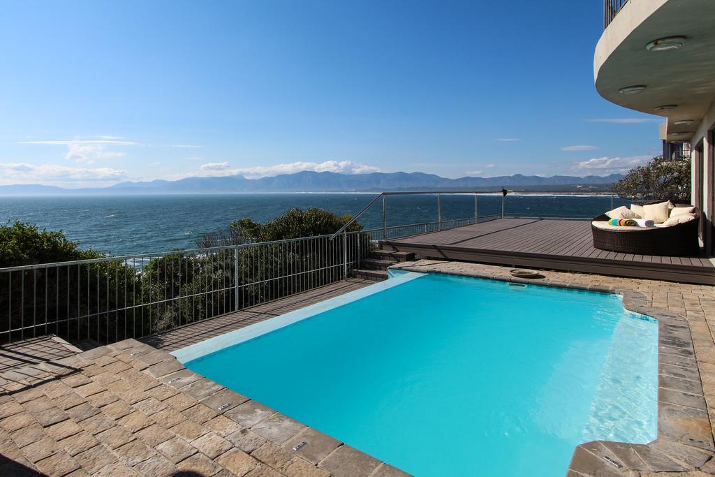 Whale Huys Luxury Oceanfront Eco Villa Gansbaai Extérieur photo