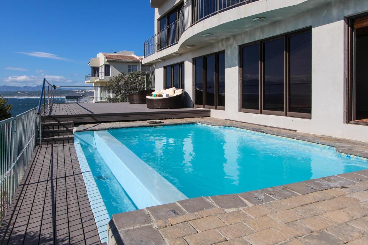 Whale Huys Luxury Oceanfront Eco Villa Gansbaai Extérieur photo