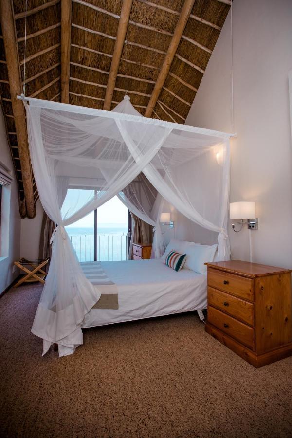 Whale Huys Luxury Oceanfront Eco Villa Gansbaai Extérieur photo